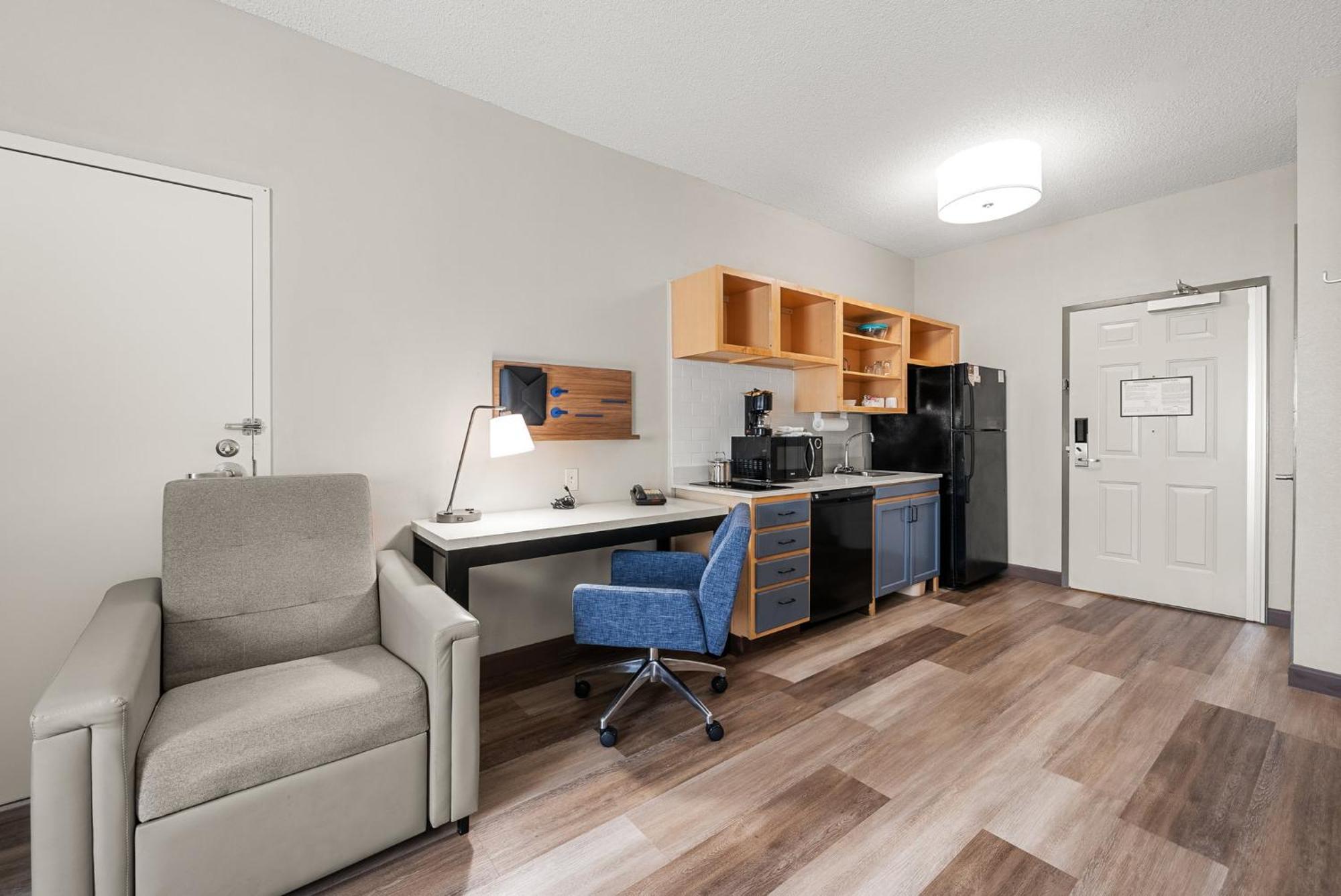 Candlewood Suites Bordentown-Trenton By Ihg Екстер'єр фото