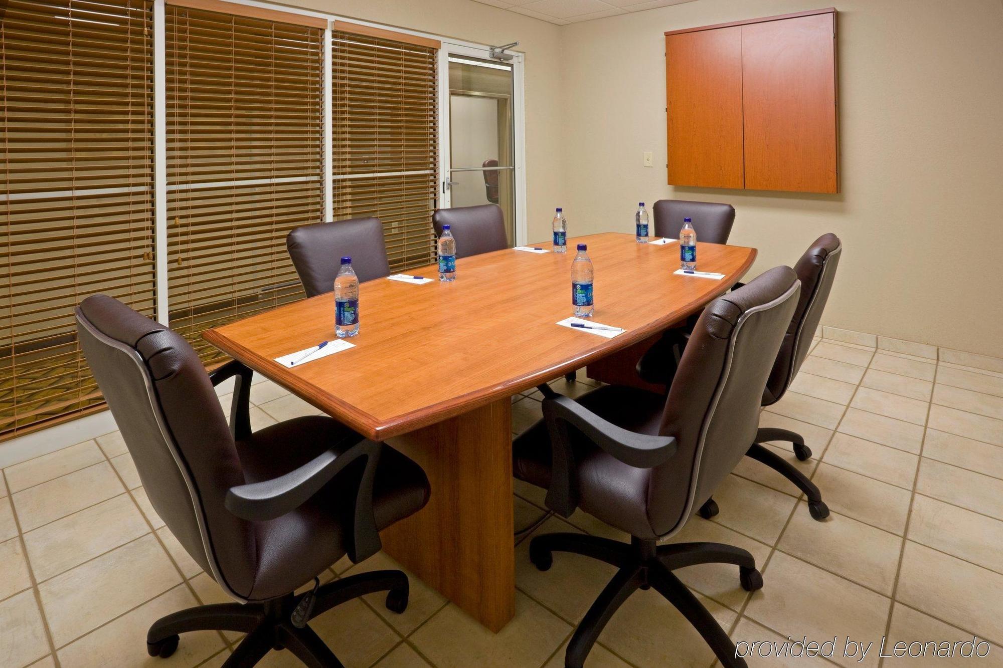 Candlewood Suites Bordentown-Trenton By Ihg Екстер'єр фото